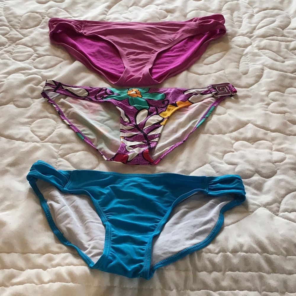 Ladies/junior bikini bottoms
